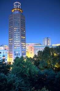 587px-Sodertornet_at_night